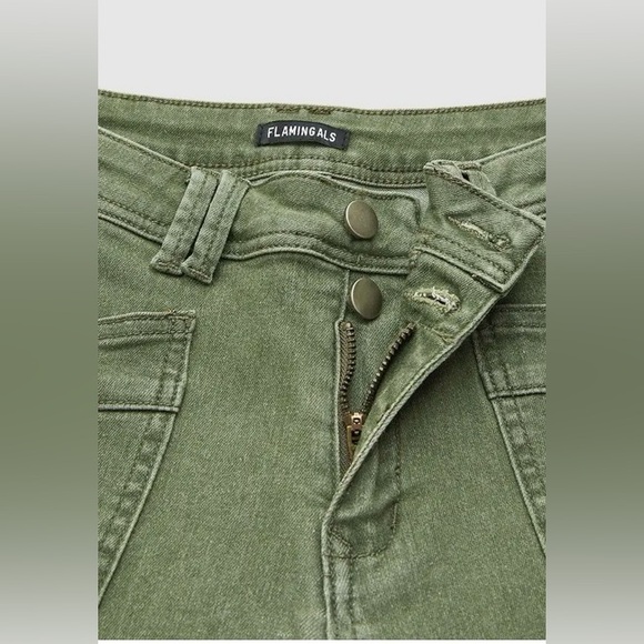 Flamingals Roll Hem  Mid Waist Straight Leg Crop Jeans in Army Green Medium NWT - Picture 7 of 11